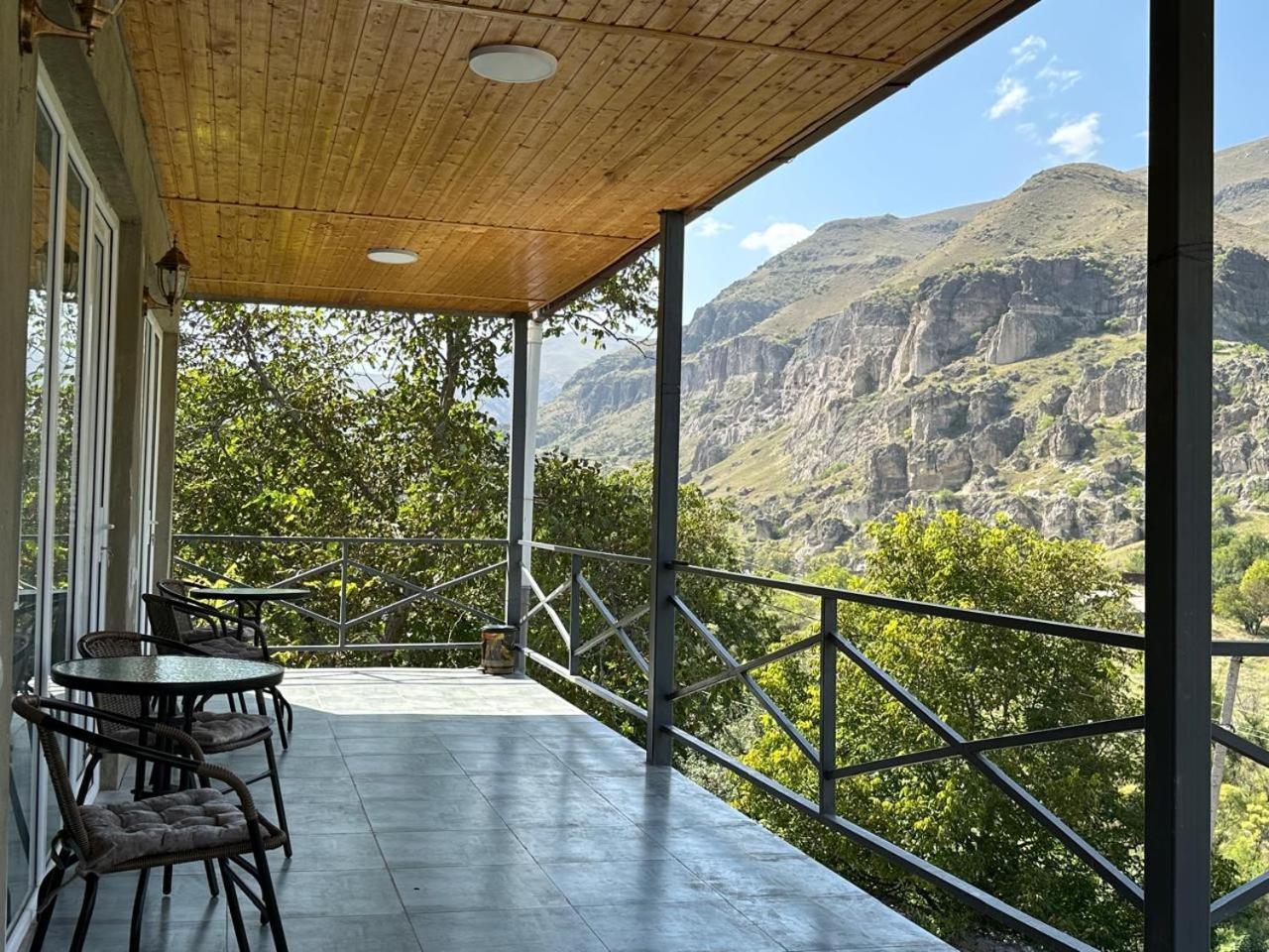 Hotel-Gvala Wardsia Exterior foto